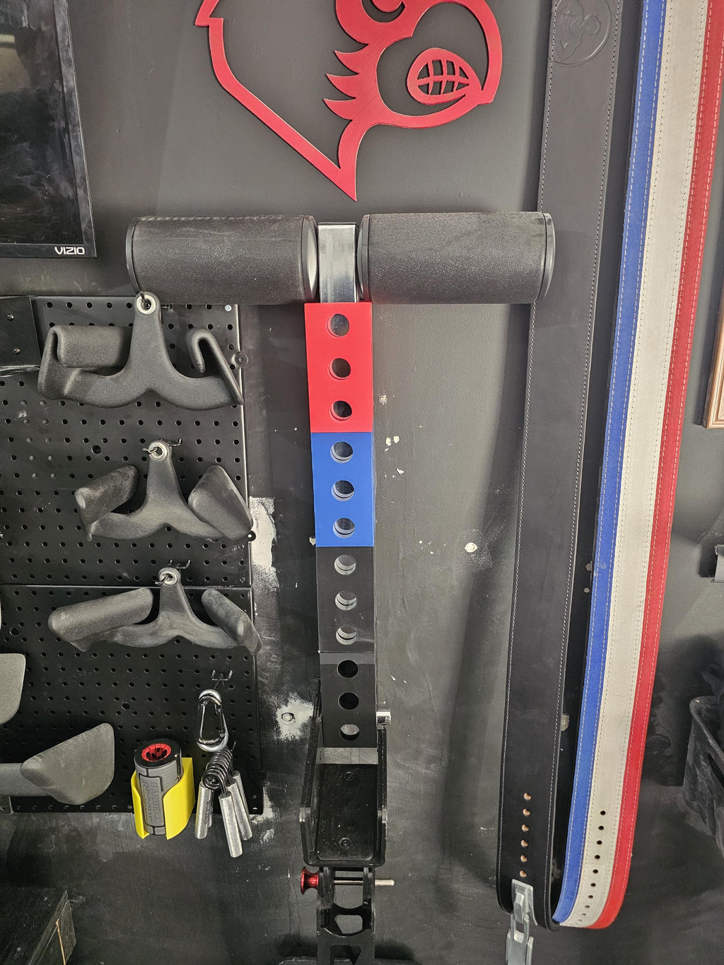 3D Printed Power Rack Upright Storage Mount – Fits 3x3 Racks, Holds J-Cups & Spotter Arms, 90 lb Capacity